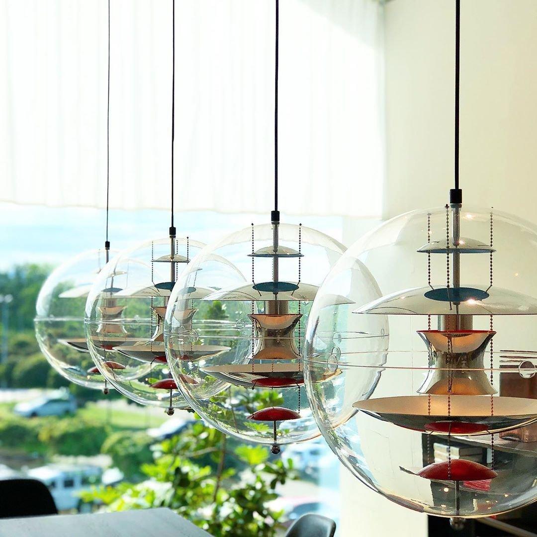 Caleca Suspension Futuriste