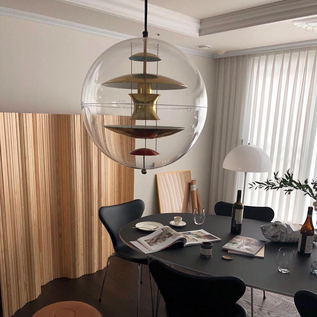 Caleca Suspension Futuriste