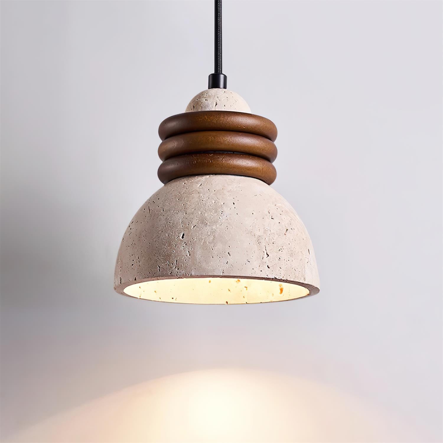 Lampe Suspension Dôme en Travertin Anneaux en Bois de Noyer Ambiance Minimaliste