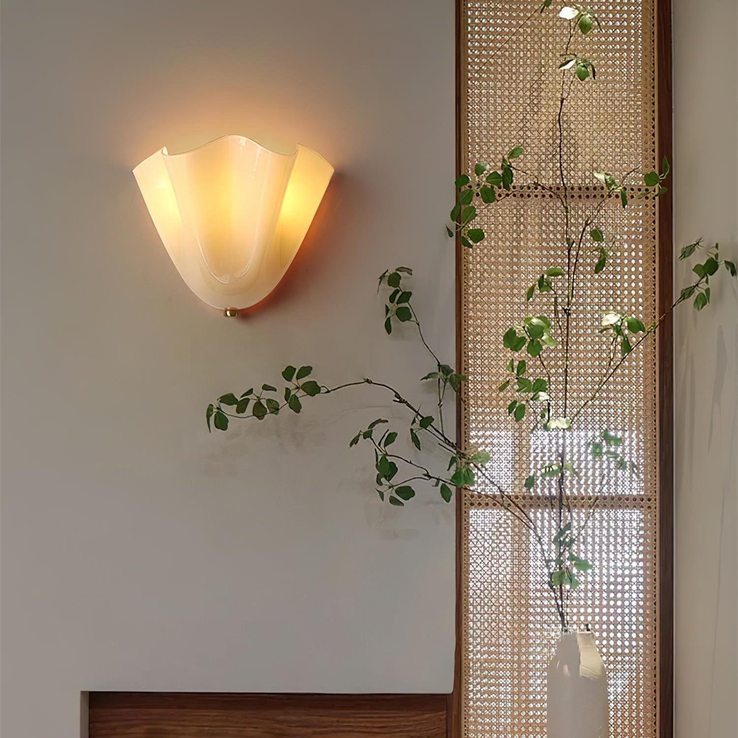 Elara Applique Murale Élégante en Verre
