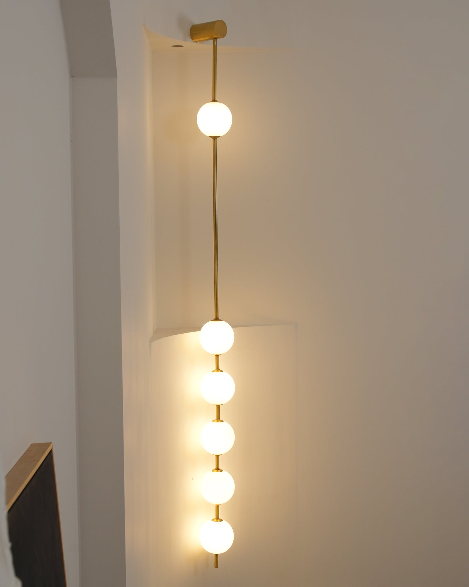 Lustra Applique Murale Sphères Verticales Laiton