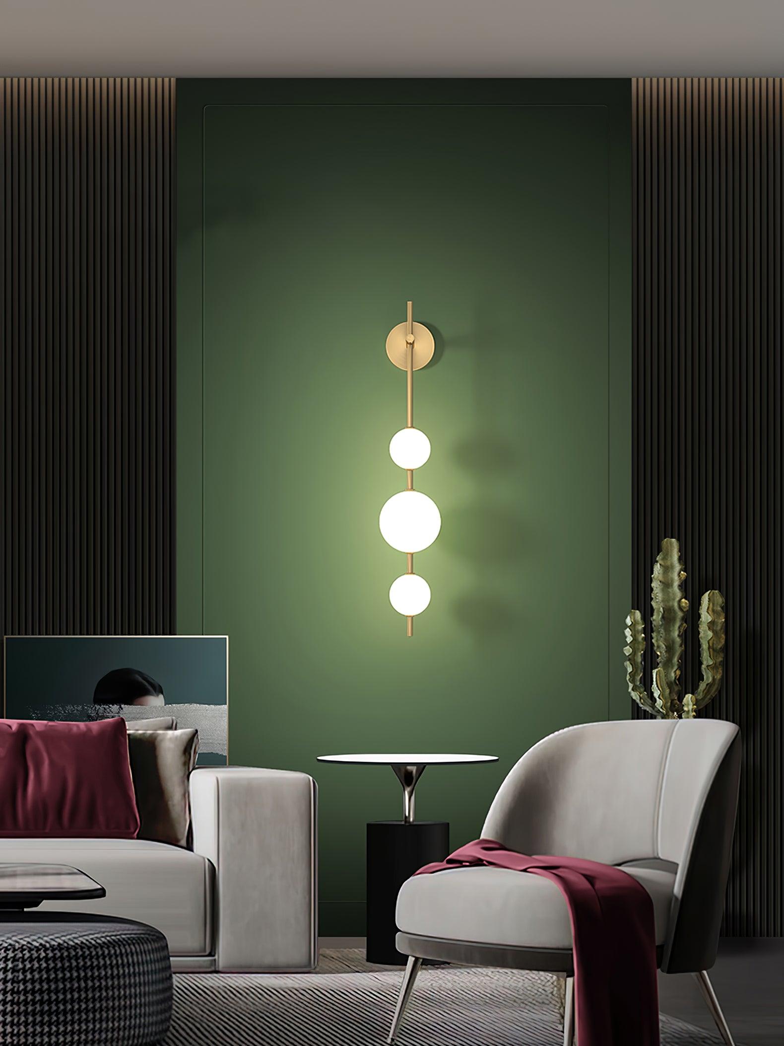 Ilraeia Vertical Globe Plug-in Wall Lamp