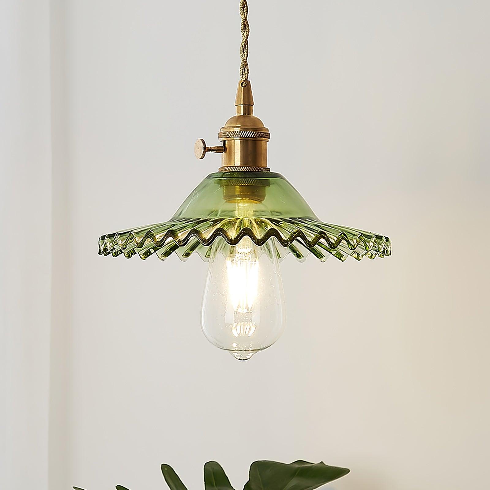 Suspension Ébouriffé Verre Ombre Festonné Bord Laiton Accents Rétro
