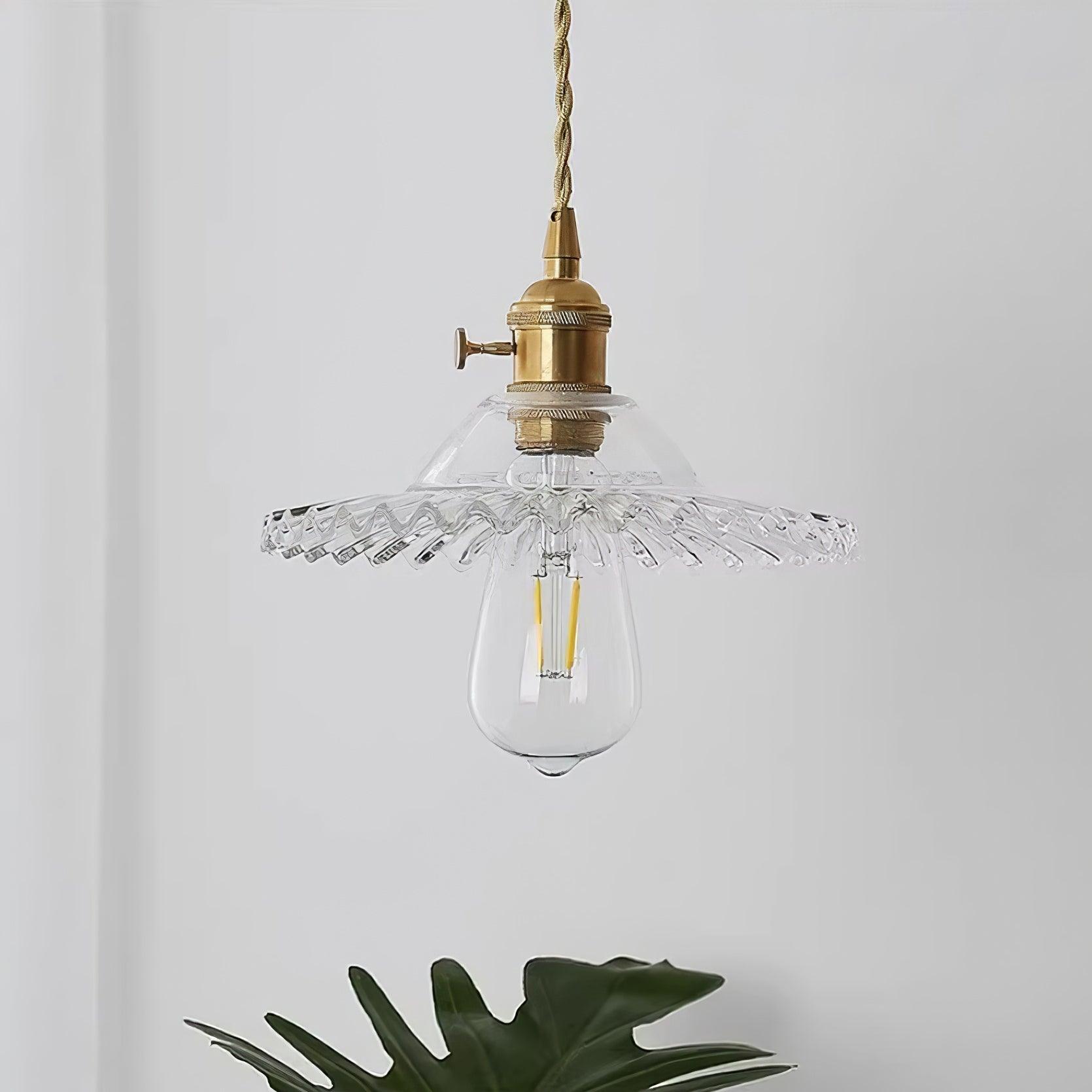 Suspension Ébouriffé Verre Ombre Festonné Bord Laiton Accents Rétro