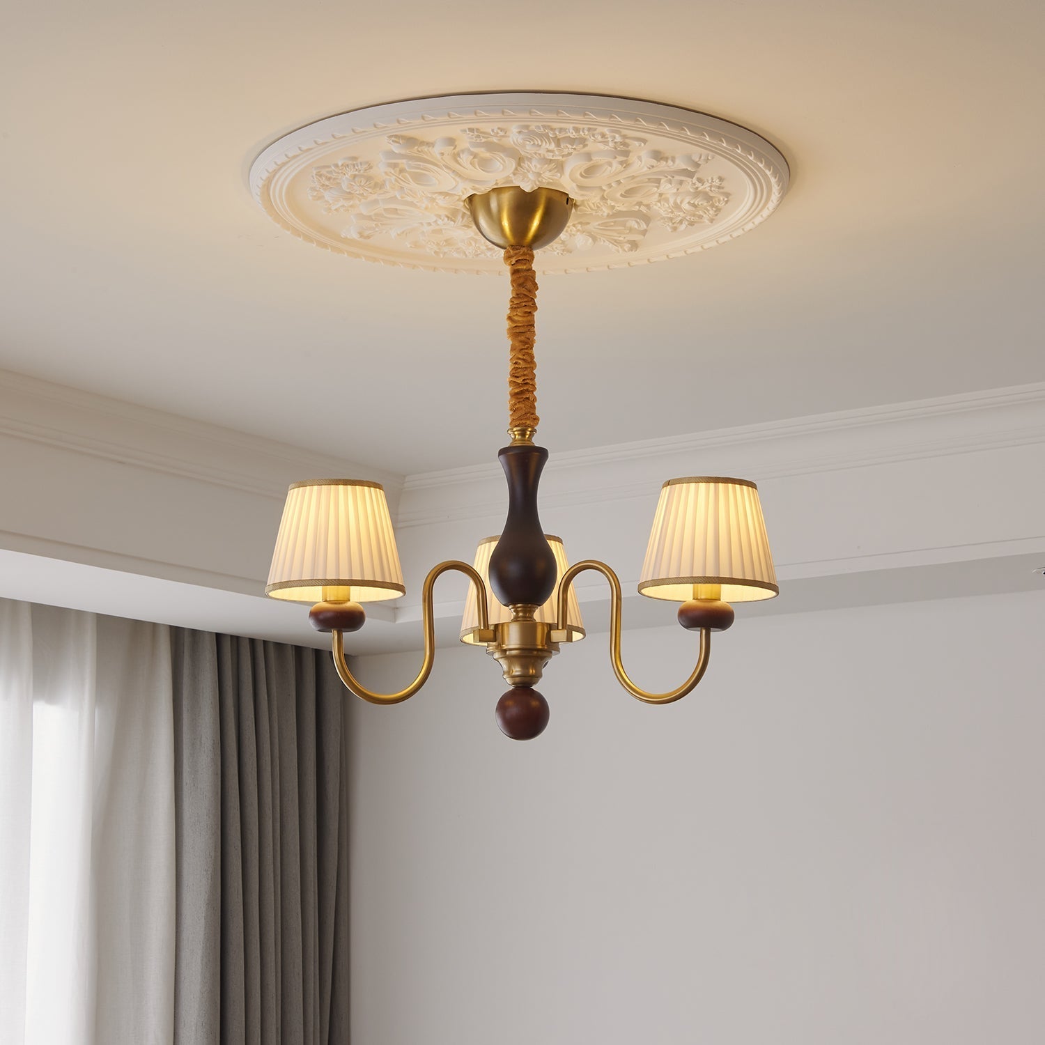 Erthaos Lustre Bois Tissu Plissé Élégance Traditionnelle
