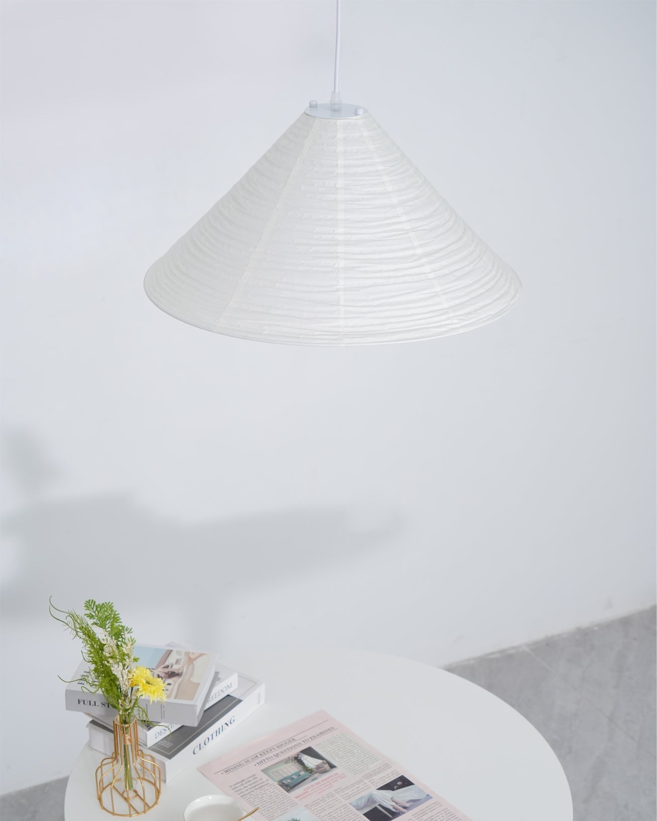 Conic Suspension Lampe Pyramidale en Papier