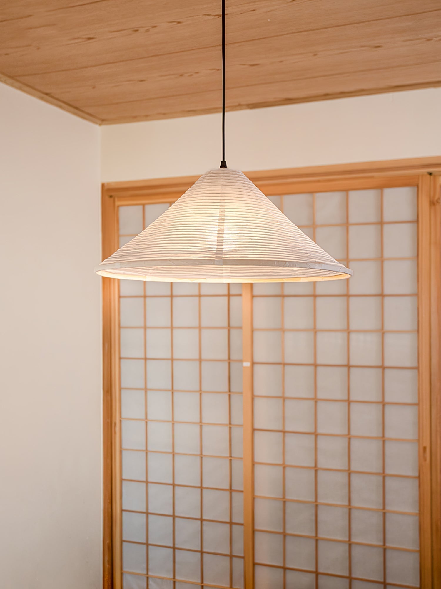 Conic Suspension Lampe Pyramidale en Papier