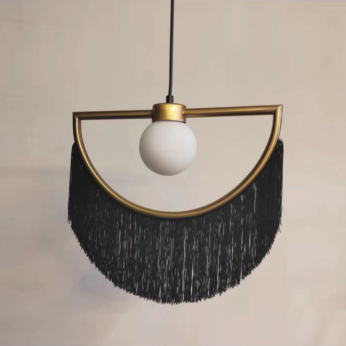 Solara Lampe suspendue en tissu à franges style globe rétro bohème