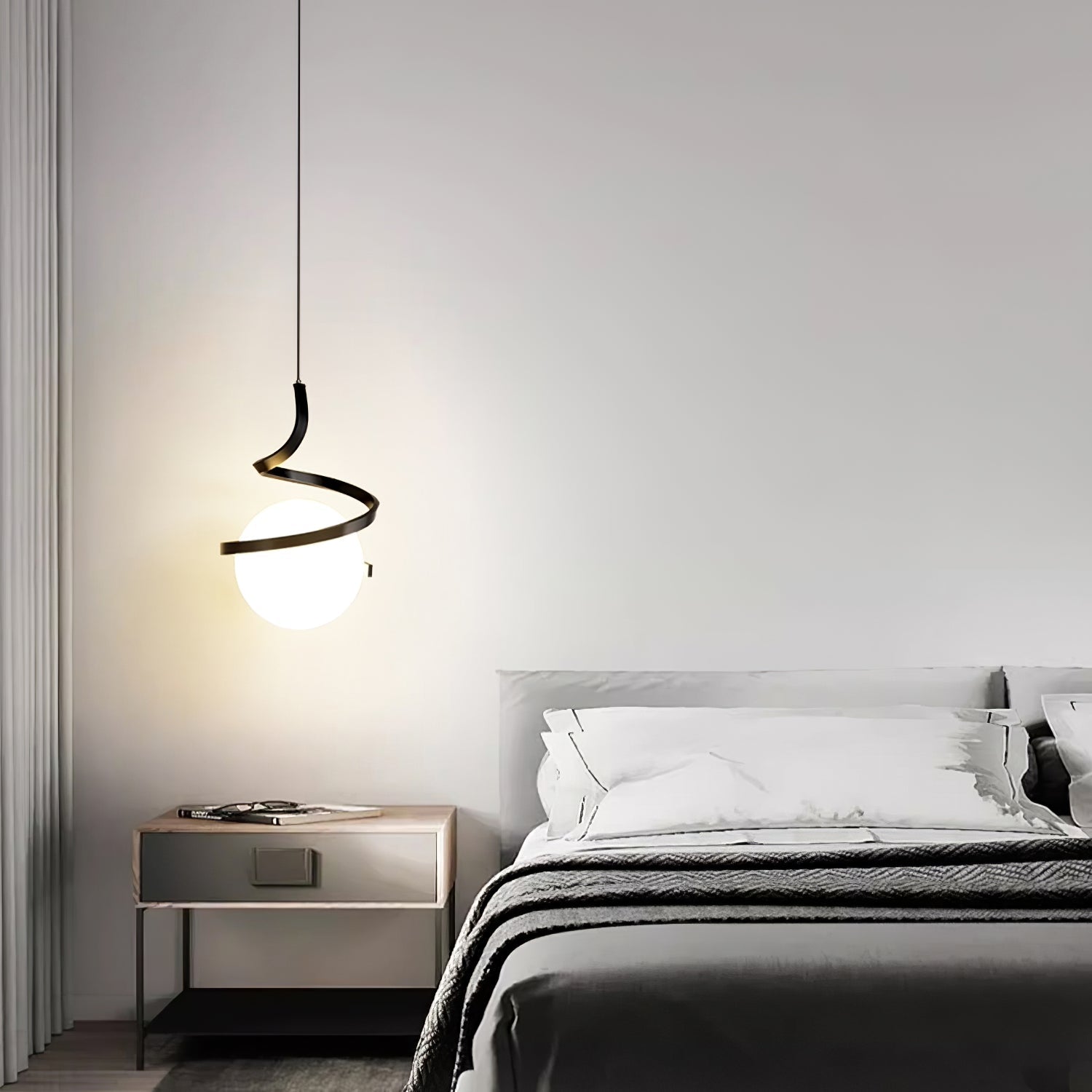 Lampe Suspendue en Fil de Fer et Spirale en Verre
