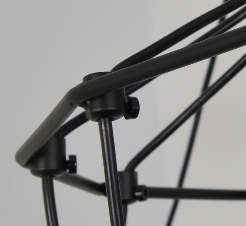Lustra Lustre Lignes Noir Structure Métallique LED