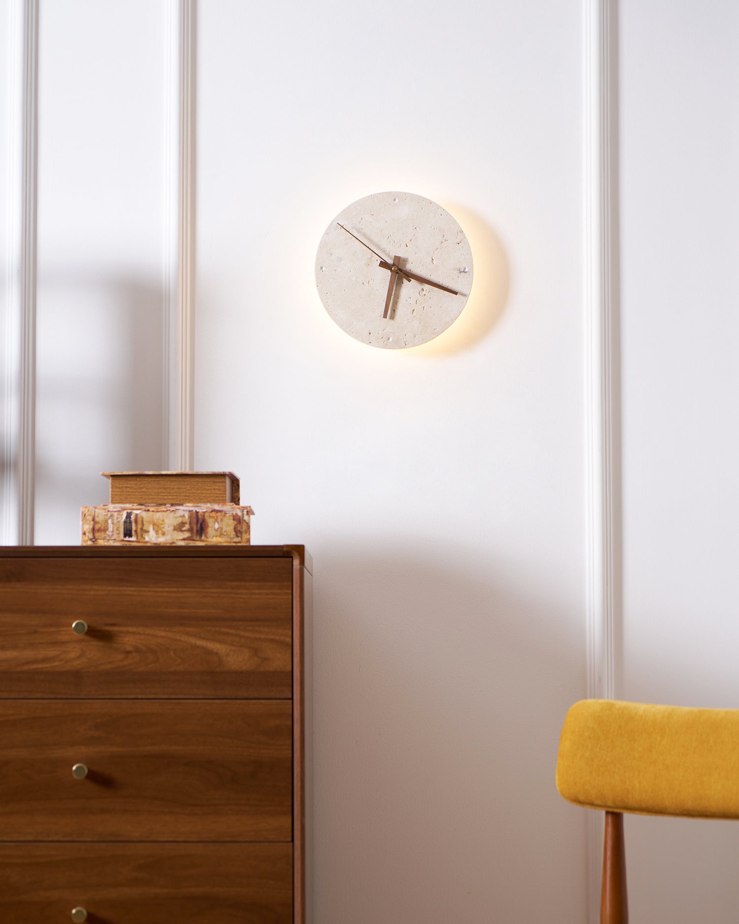Drift Applique Murale Horloge Travertin