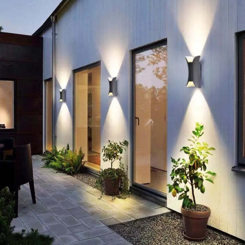 Noxel Applique Murale Simple Noir/Blanc/Or. Cour