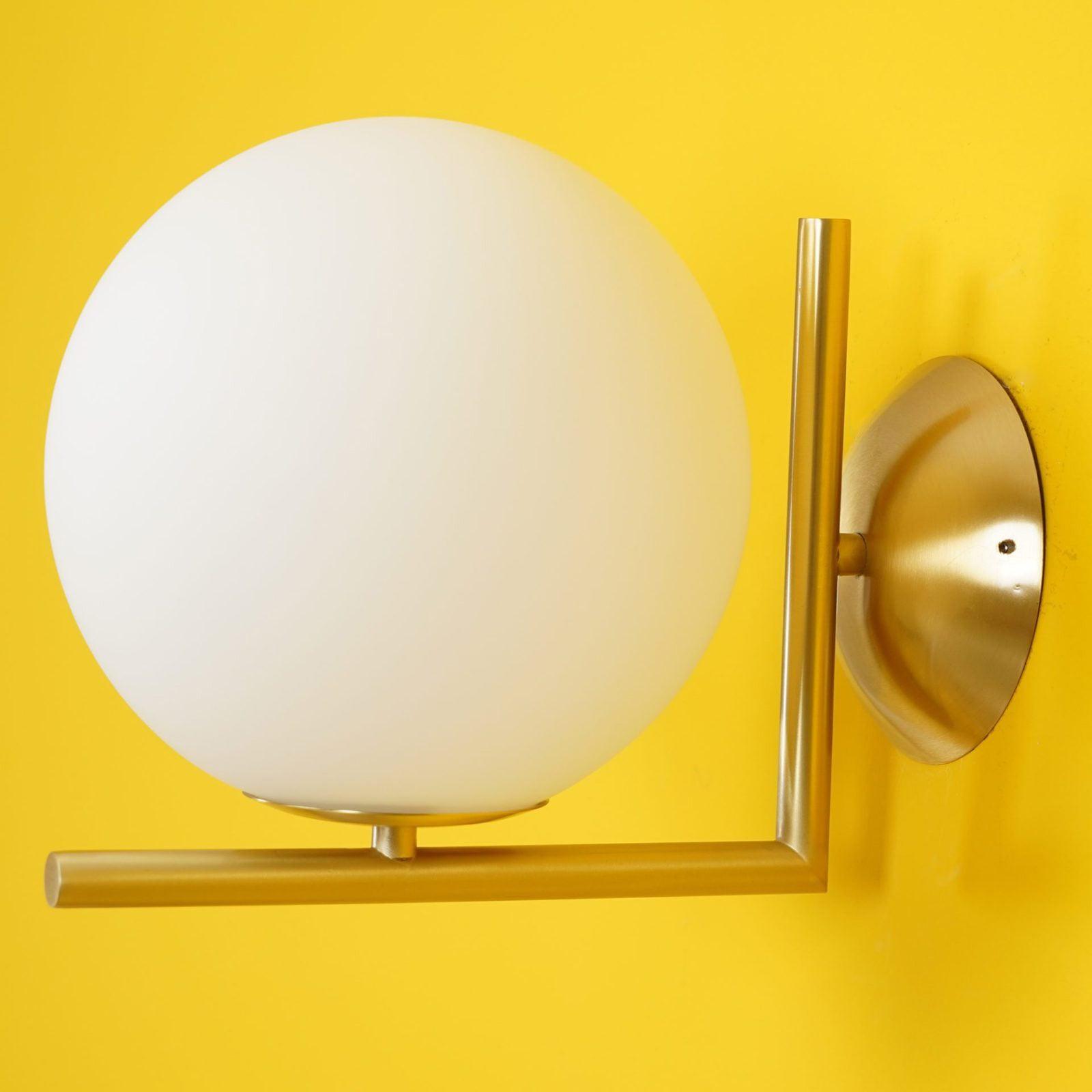 Joanna Applique Murale Moderne Minimaliste en Verre Soufflé Opale
