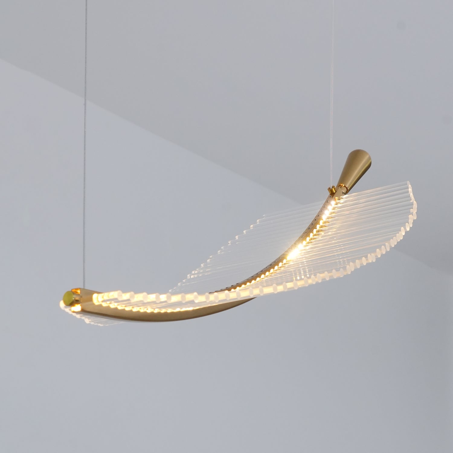 Lustra Lustre Leaf Acrylic Gold Elegant Modern