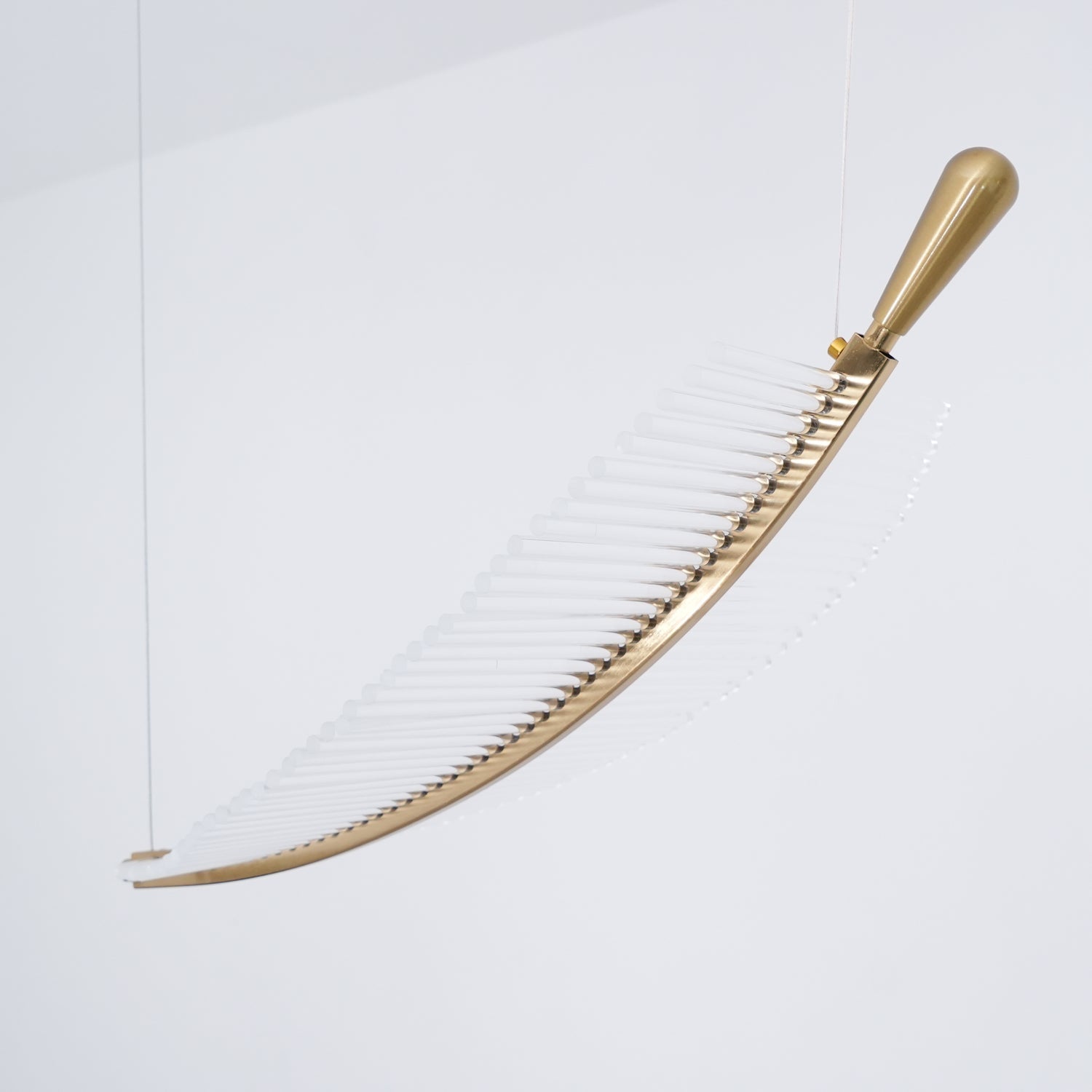Lustra Lustre Leaf Acrylic Gold Elegant Modern