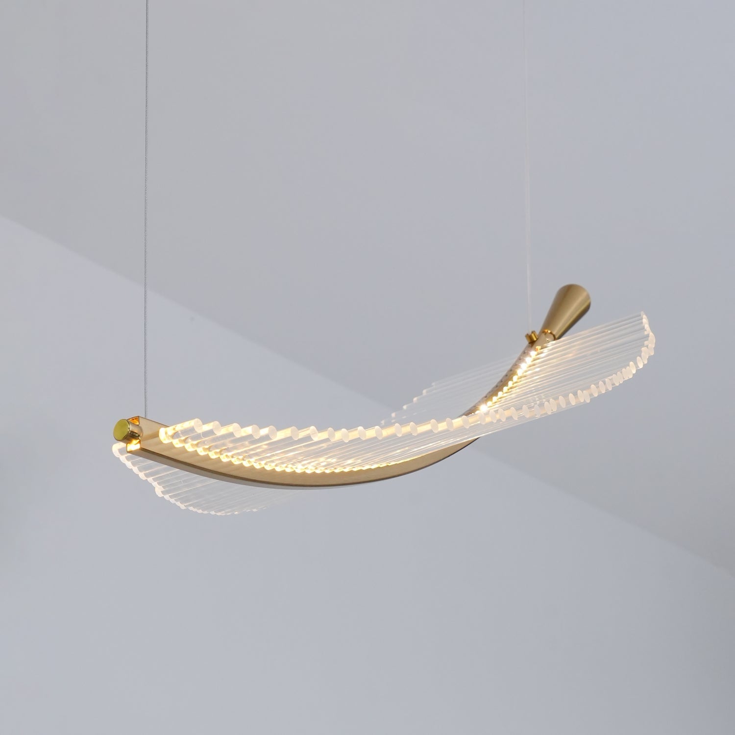 Lustra Lustre Leaf Acrylic Gold Elegant Modern